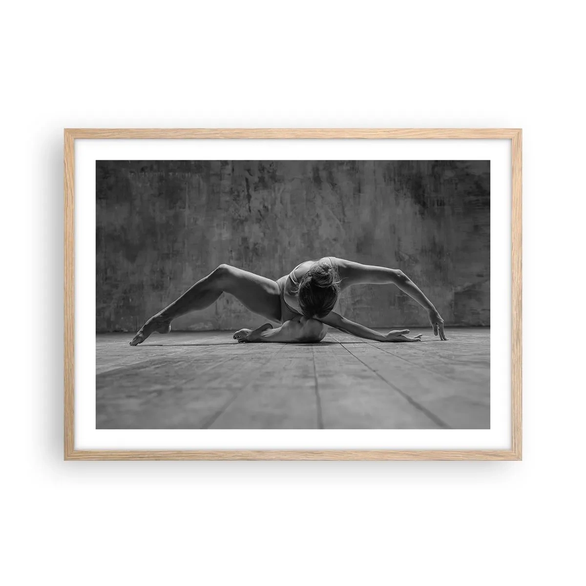 Affisch i ram av ljusek - Upphittad symmetri - 70x50 cm