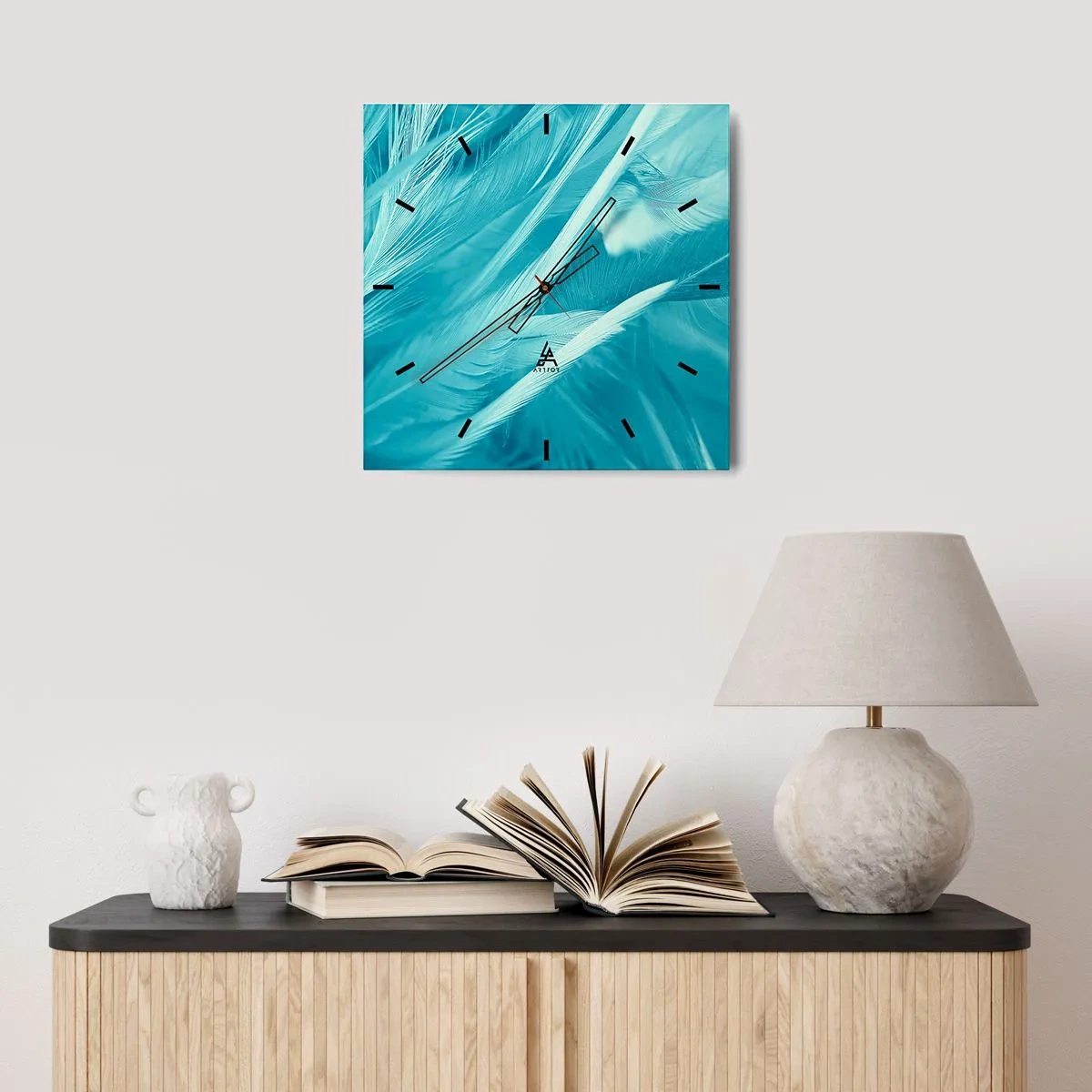 Väggklocka - Klocka på glas - Drunkna i dun - 30x30 cm