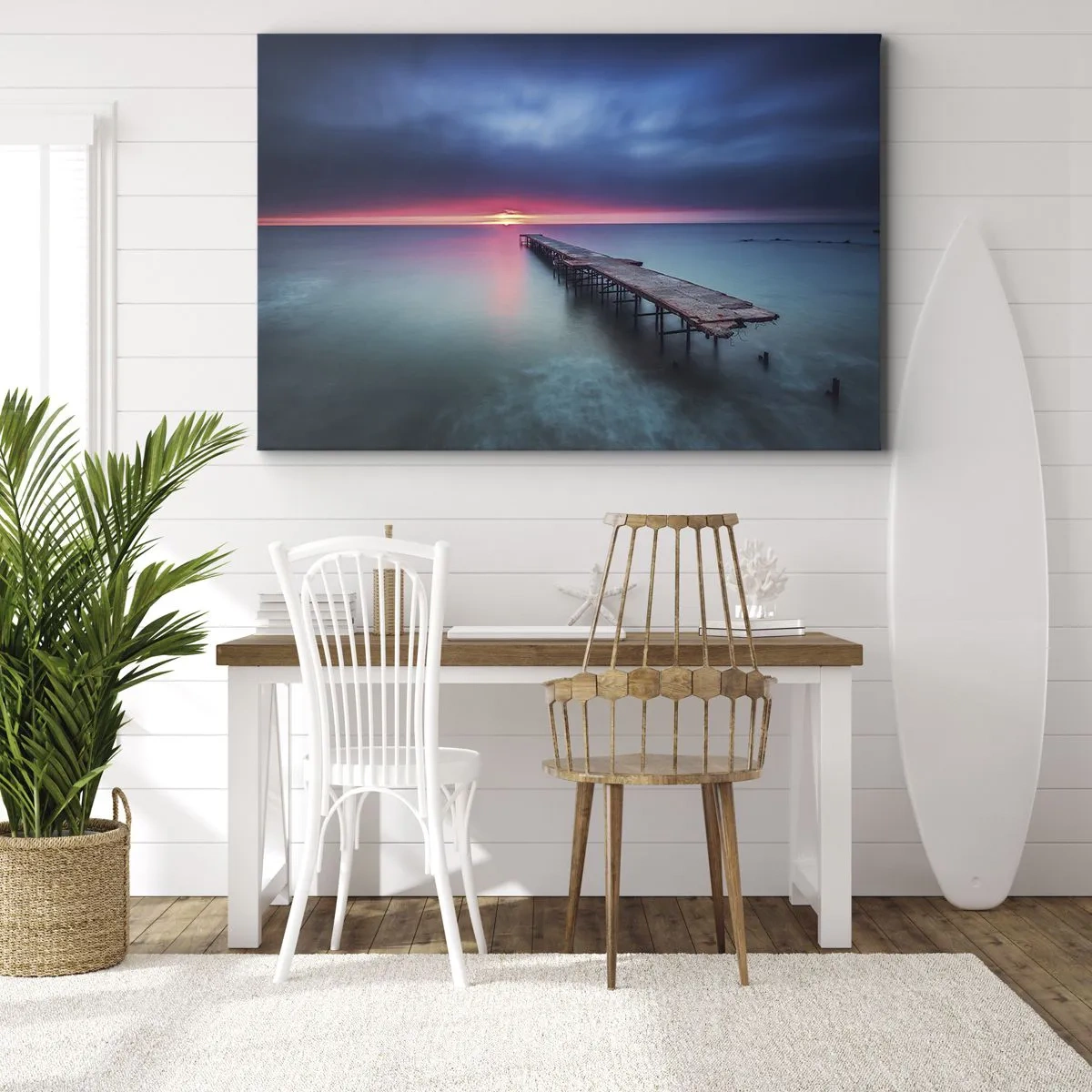 Canvastavla - Bild på duk - En träpir som leder rakt ut till havet vid solnedgången - 70x50cm - Mellan himlen och jorden - Modern väggdekoration för vardagsrum och sovrum ARTTOR