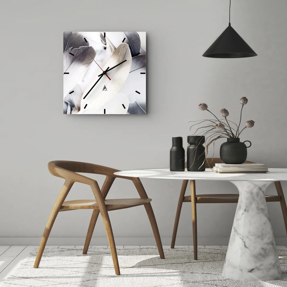 Väggklocka - Klocka på glas - Nästan änglalik - 40x40 cm