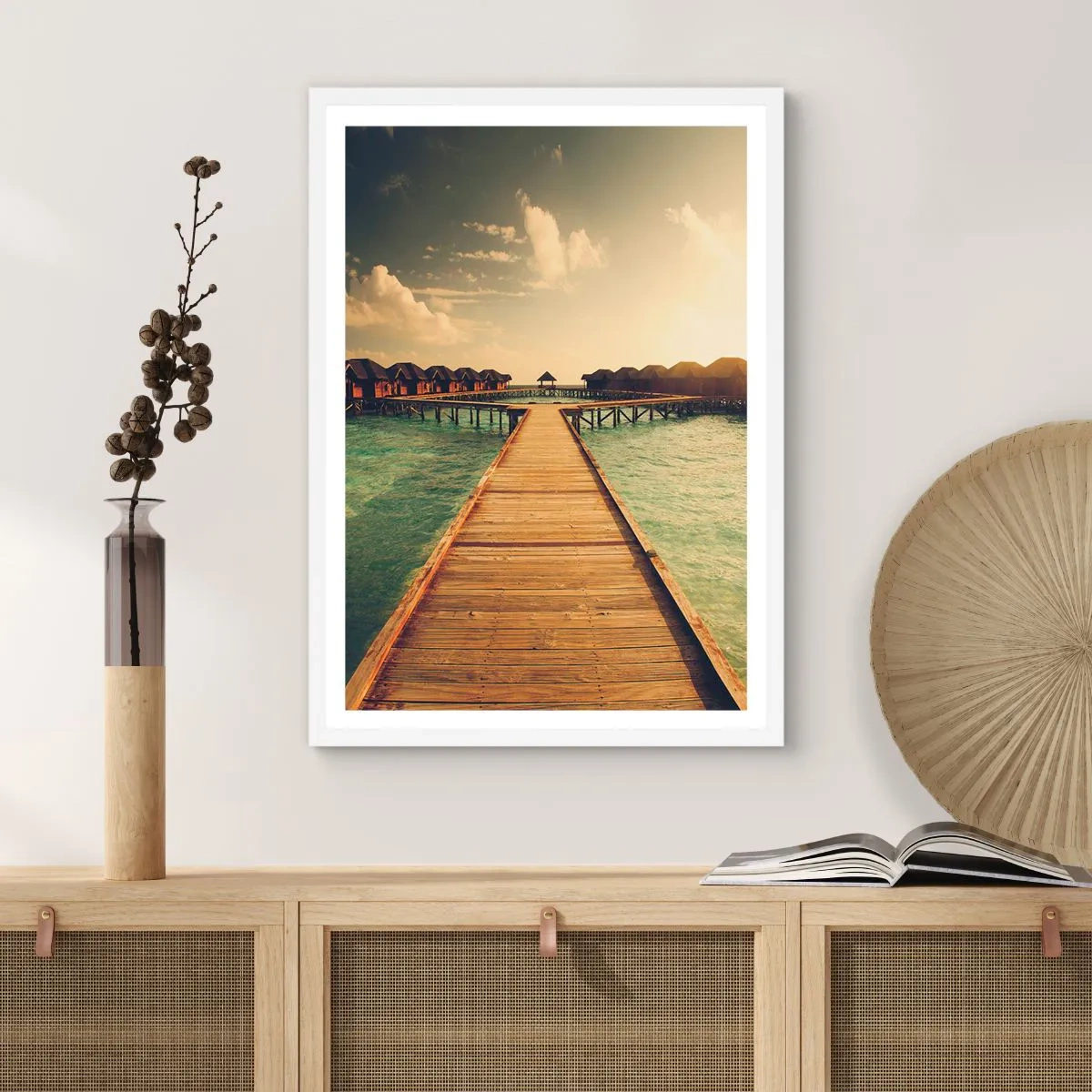 Affisch i vit ram - Varm inbjudan - 70x100 cm