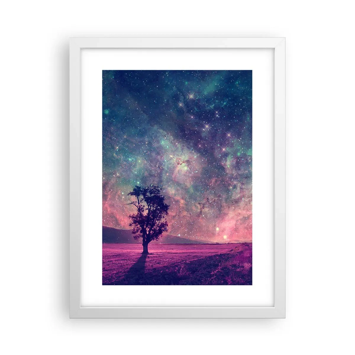 Affisch i vit ram - Under magisk himmel - 30x40 cm