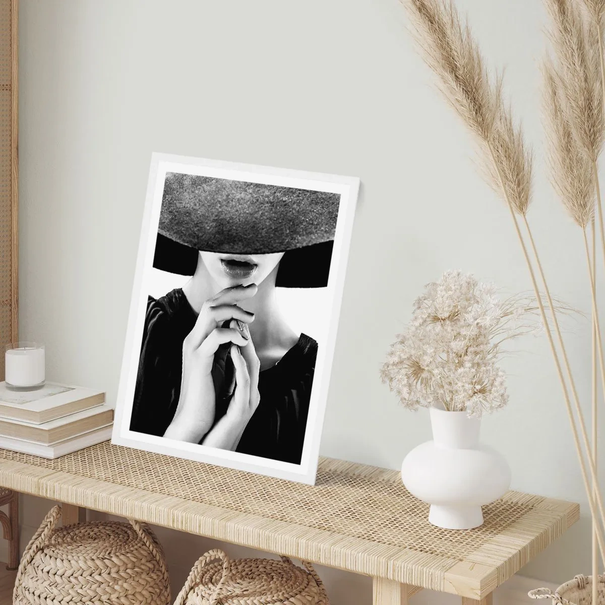 Affisch i vit ram - Dold skönhet - 61x91 cm
