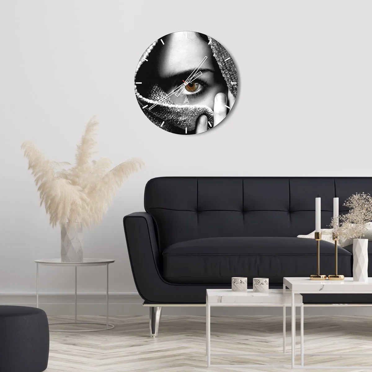 Väggklocka - Klocka på glas - Svartvitt utseende dolt bakom tyget - 30x30cm - Lär känna hemligheten - Modern väggdekoration för vardagsrum, kök och sovrum ARTTOR