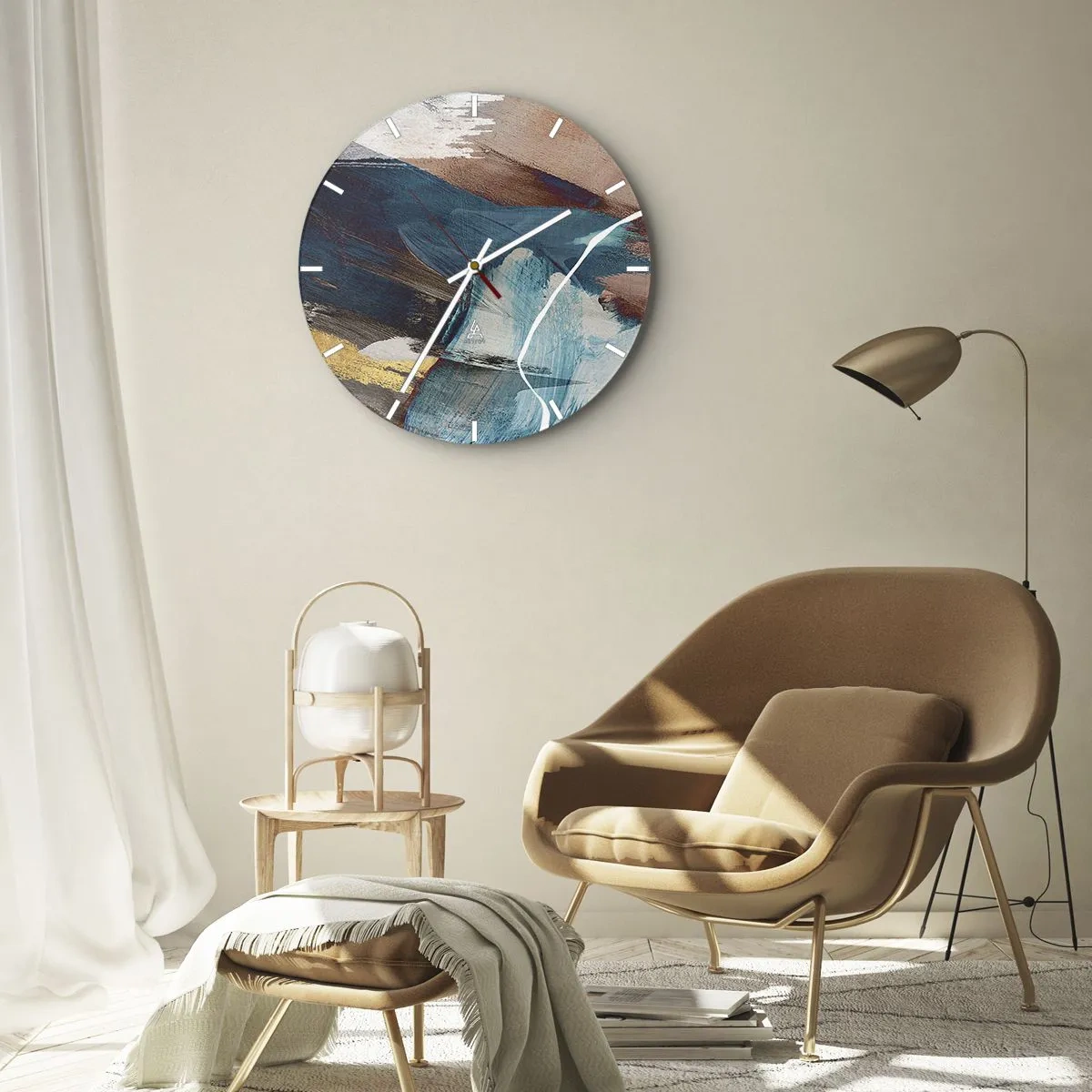 Väggklocka - Klocka på glas - Dynamiska penseldrag i nyanser av blått och brunt - 30x30cm - Med styrka och energi - Modern väggdekoration för vardagsrum, kök och sovrum ARTTOR