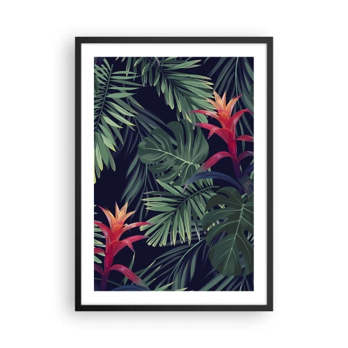 Affisch i svart ram - Tropiska löv och blommor på en mörk bakgrund - 50x70cm - Brinna i grönskan - Modern väggdekoration för vardagsrum och sovrum ARTTOR
