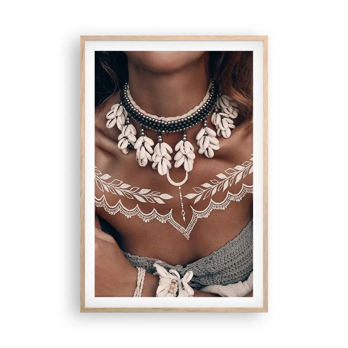 Affisch i ram av ljusek - Kvinnlighetens talismaner, ritualer - 61x91 cm