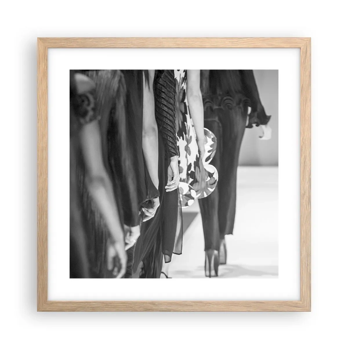Affisch i ram av ljusek - En elegant parad - 40x40 cm