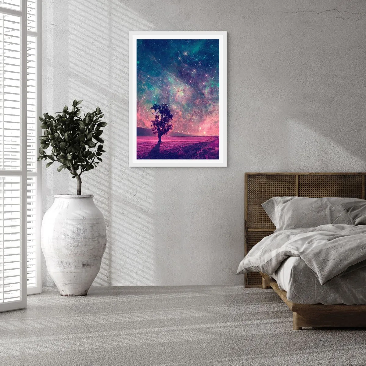 Affisch i vit ram - Under magisk himmel - 61x91 cm