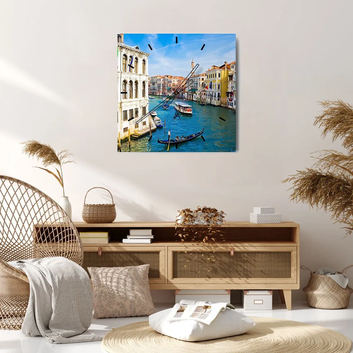 Väggklocka - Klocka på glas - Den mest otypiska gatutrafiken i världen - 30x30 cm