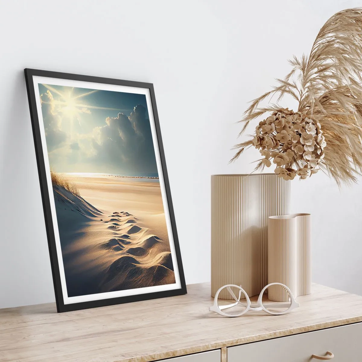 Affisch i svart ram - Gyllene sanddyner på stranden vid solnedgången - 50x70cm - Lugnande landskap - Modern väggdekoration för vardagsrum och sovrum ARTTOR