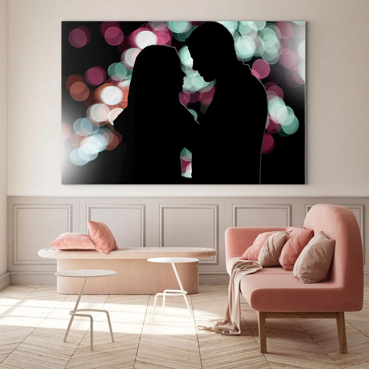 Glastavla - Bild på glas - Silhuetter av ett par mot en bakgrund av färgglada bokeh-ljus - 70x50cm - Ja! - Modern väggdekoration för vardagsrum och sovrum ARTTOR