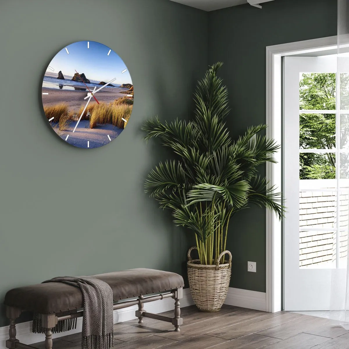 Väggklocka - Klocka på glas - Sandstrand vid solnedgången med utsikt över klipporna - 30x30cm - För fredssökare - Modern väggdekoration för vardagsrum, kök och sovrum ARTTOR