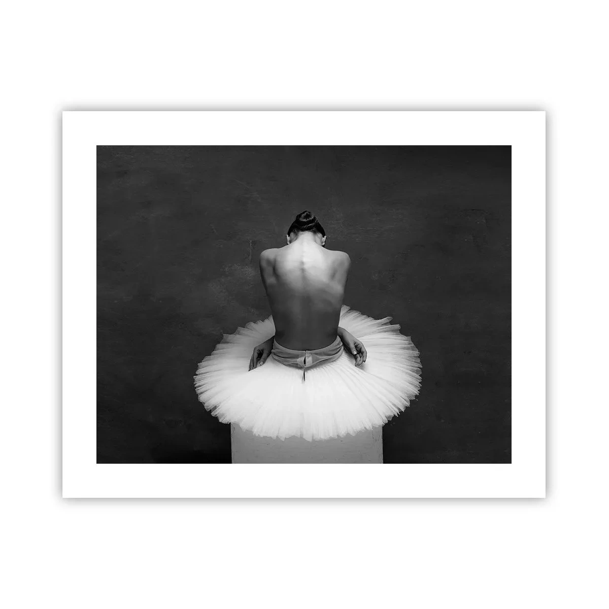 Affisch - Hon blommar ut - 50x40 cm