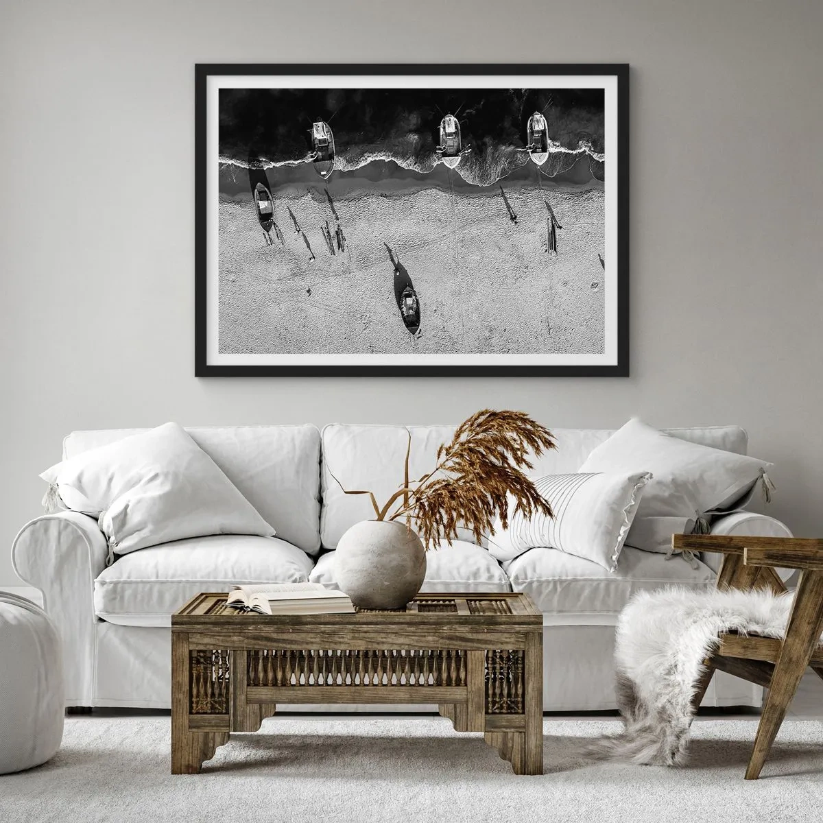Affisch i svart ram - Fortfarande på stranden... - 70x50 cm