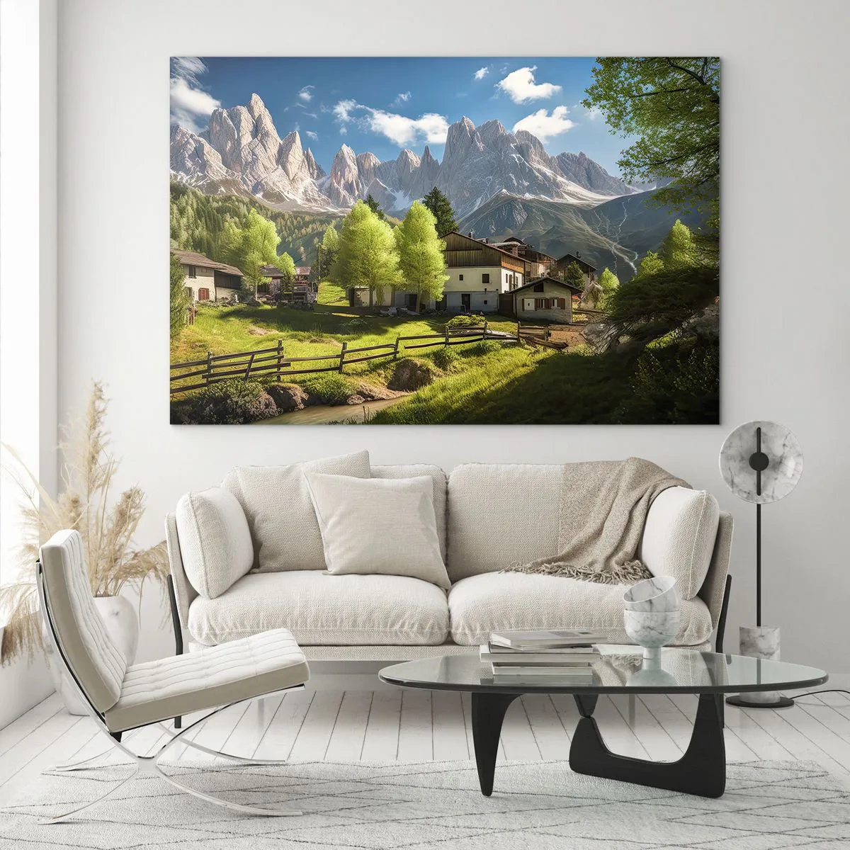 Glastavla - Bild på glas - Landsbygdsutveckling bland grönska vid foten av alpina toppar - 70x50cm - Alpin idyll - Modern väggdekoration för vardagsrum och sovrum ARTTOR
