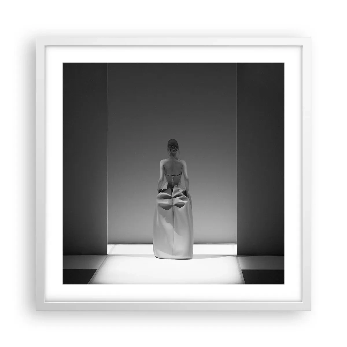 Affisch i vit ram - Raffinerad enkelhet - 50x50 cm