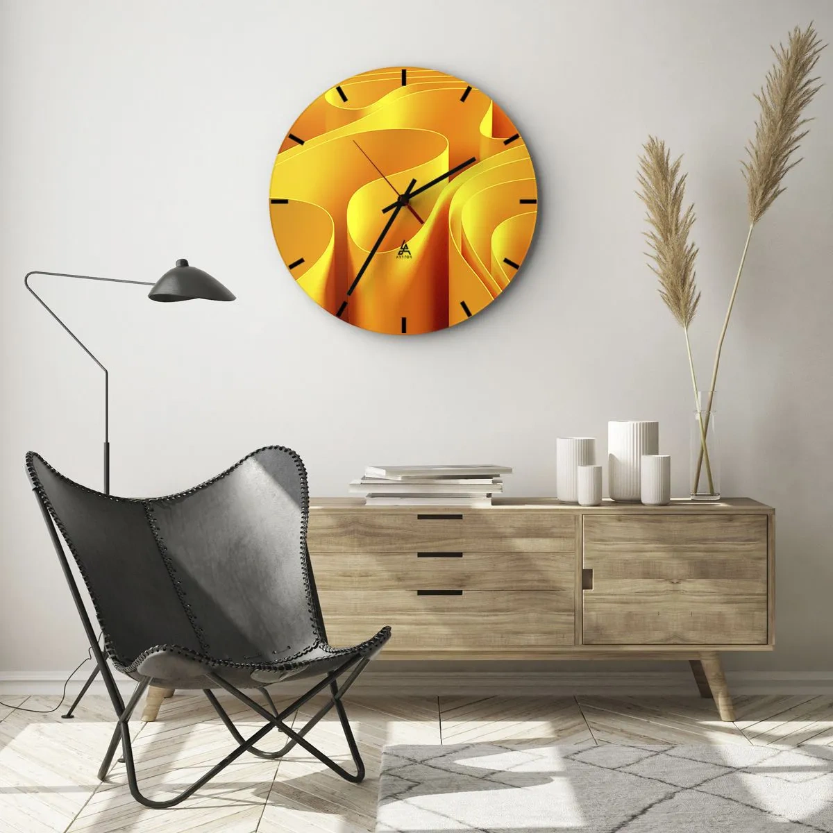Väggklocka - Klocka på glas - Abstrakta gyllene former som liknar ljusvågor - 30x30cm - Som solens vågor - Modern väggdekoration för vardagsrum, kök och sovrum ARTTOR