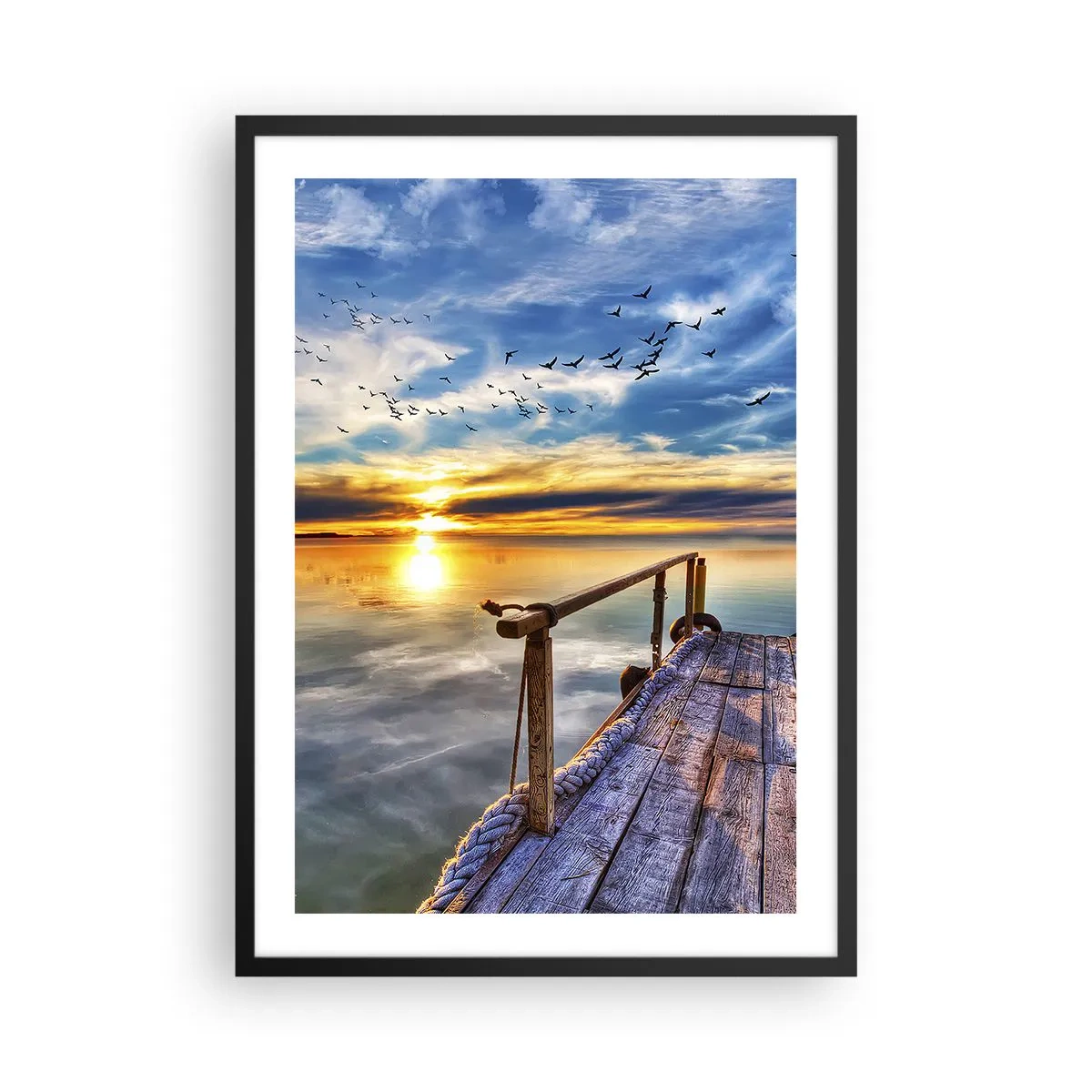 Affisch i svart ram - Träbrygga över sjön vid solnedgången - 50x70cm - Vinden lägger sig - Modern väggdekoration för vardagsrum och sovrum ARTTOR