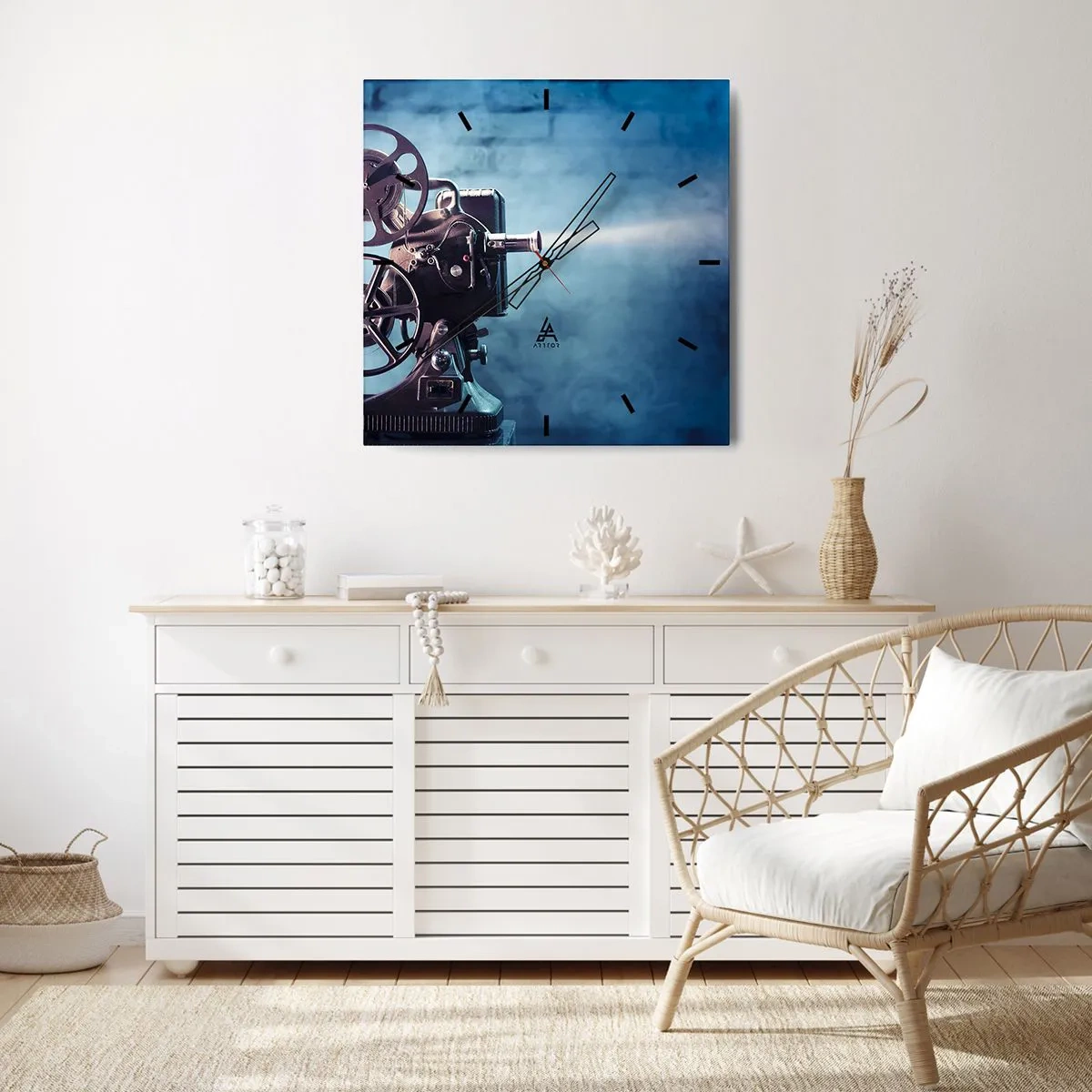 Väggklocka - Klocka på glas - I gamla biografen - 30x30 cm