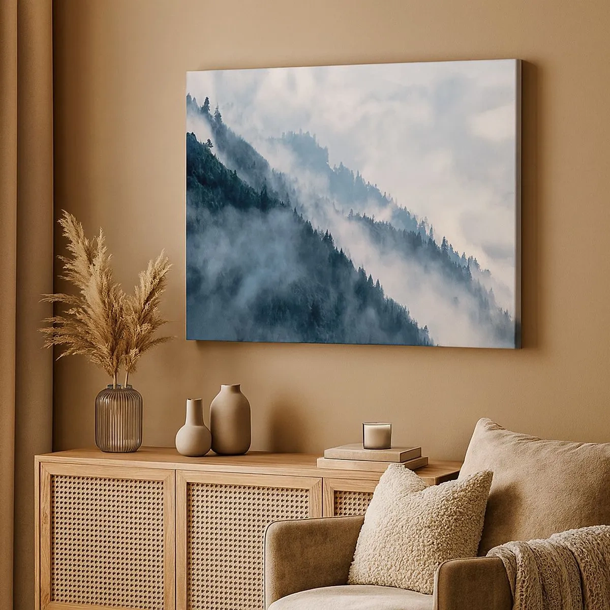 Canvastavla - Bild på duk - Dimma svävar över de skogsklädda bergssidorna i ett mystiskt landskap - 70x50cm - Fjällens mystik - Modern väggdekoration för vardagsrum och sovrum ARTTOR