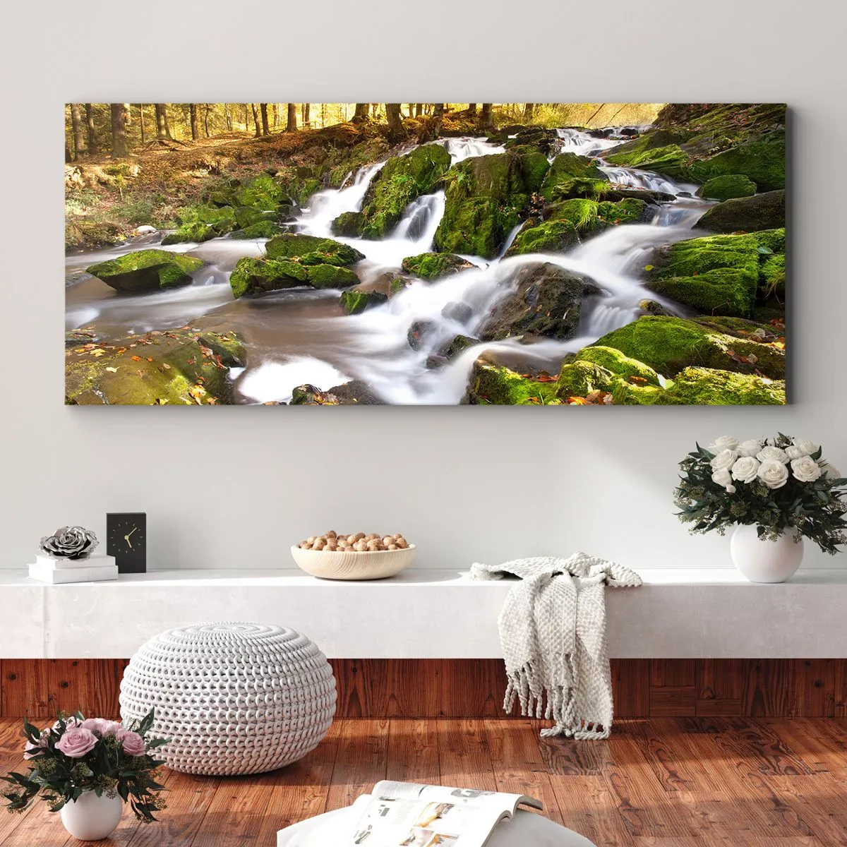 Canvastavla - Bild på duk - Kvickt genom höstskogen - 90x30 cm