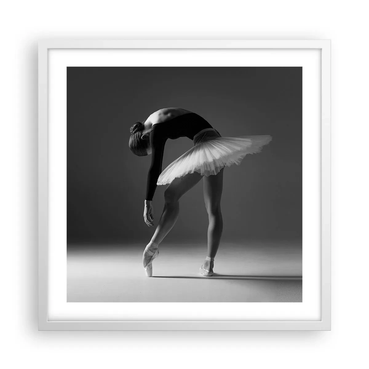 Affisch i vit ram - Bella ballerina - 50x50 cm