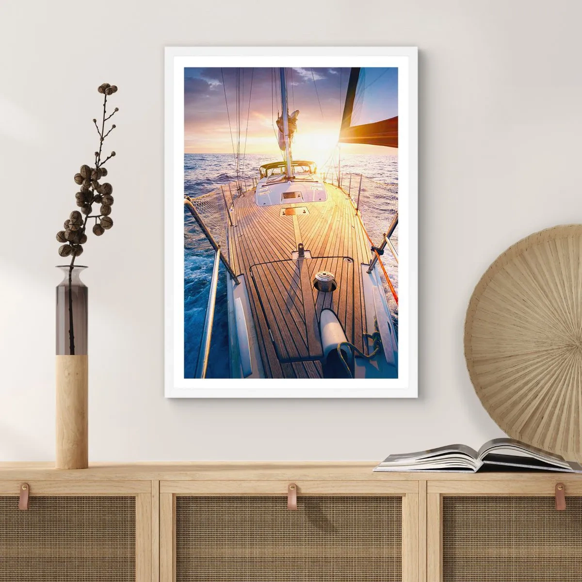 Affisch i vit ram - Springa på vågorna - 40x50 cm