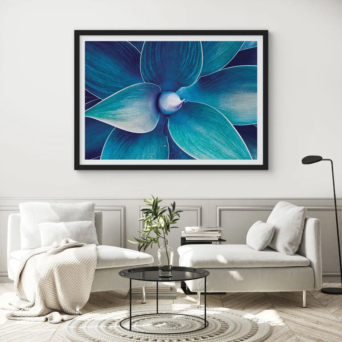 Affisch i svart ram - Blått från himlen - 50x40 cm