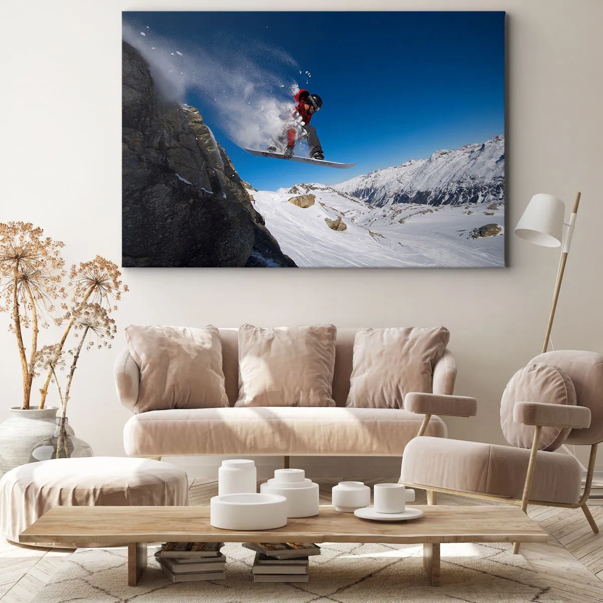 Canvastavla - Bild på duk - En snowboardåkare hoppar från en klippa mot ett bergslandskap - 70x50cm - Så blev du en del av vyn - Modern väggdekoration för vardagsrum och sovrum ARTTOR