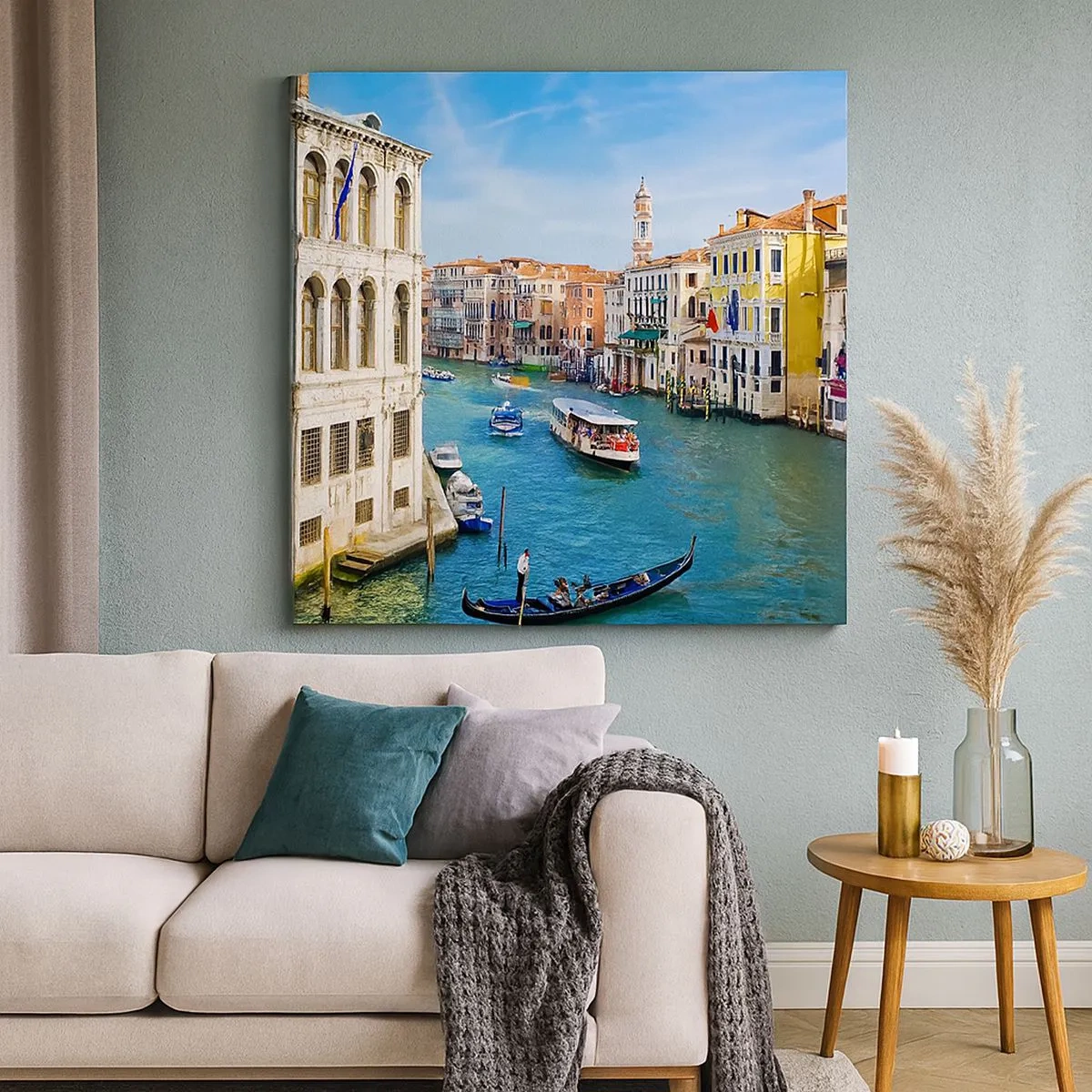 Canvastavla - Bild på duk - Den mest otypiska gatutrafiken i världen - 30x30 cm