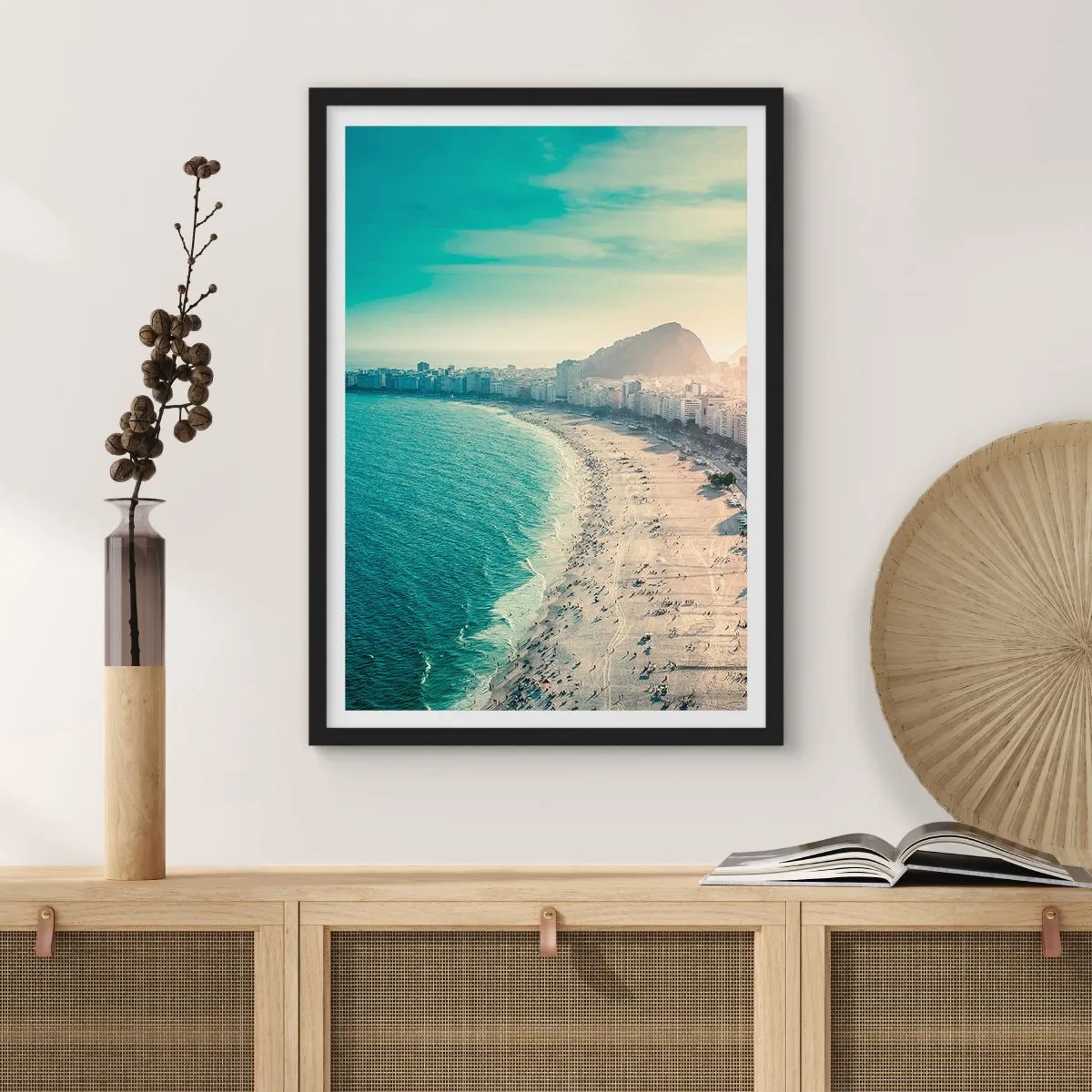 Affisch i svart ram - Evig semester i Rio - 40x50 cm