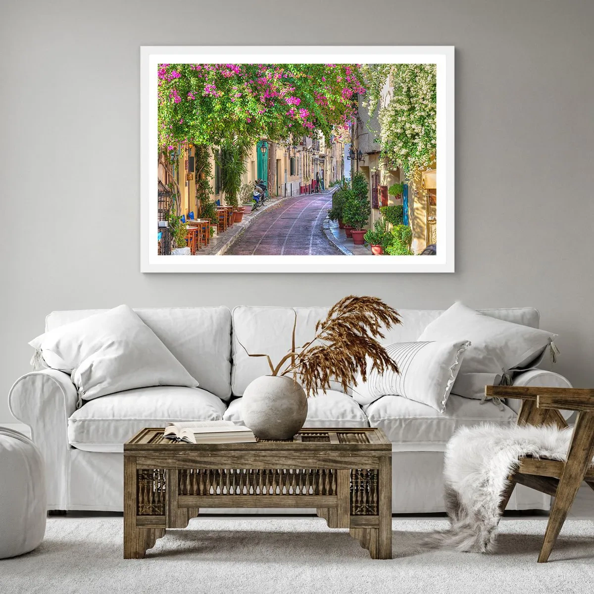 Affisch i vit ram - Blommande gata - 30x30 cm