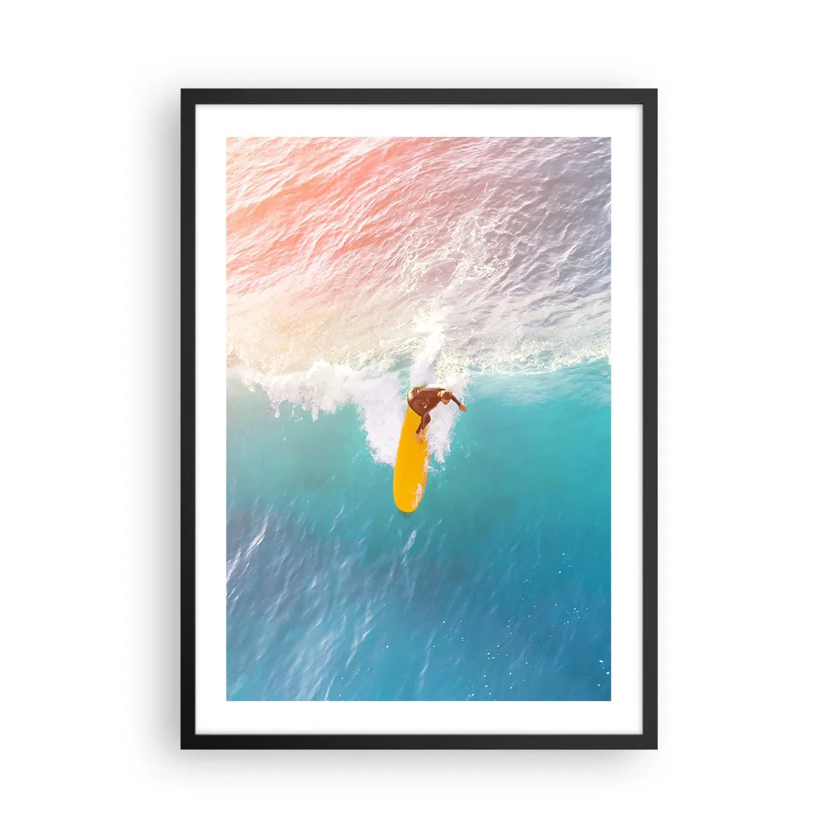 Affisch i svart ram - En surfare som rider på en våg i solnedgångens strålar - 50x70cm - Havsryttare - Modern väggdekoration för vardagsrum och sovrum ARTTOR
