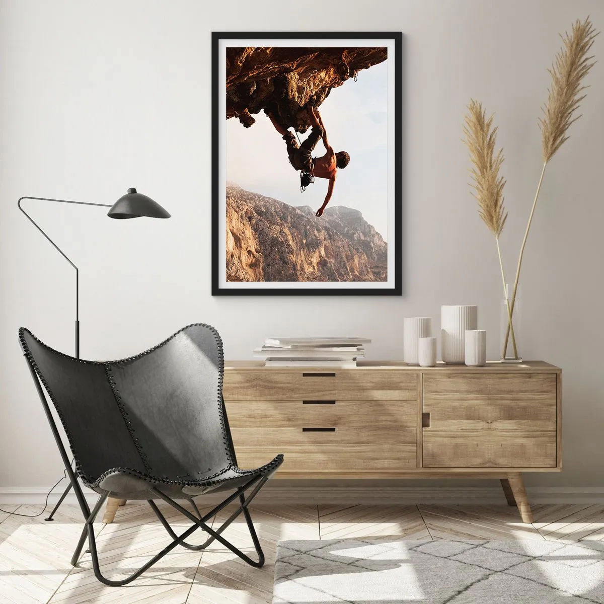 Affisch i svart ram - Världen i näven - 70x100 cm