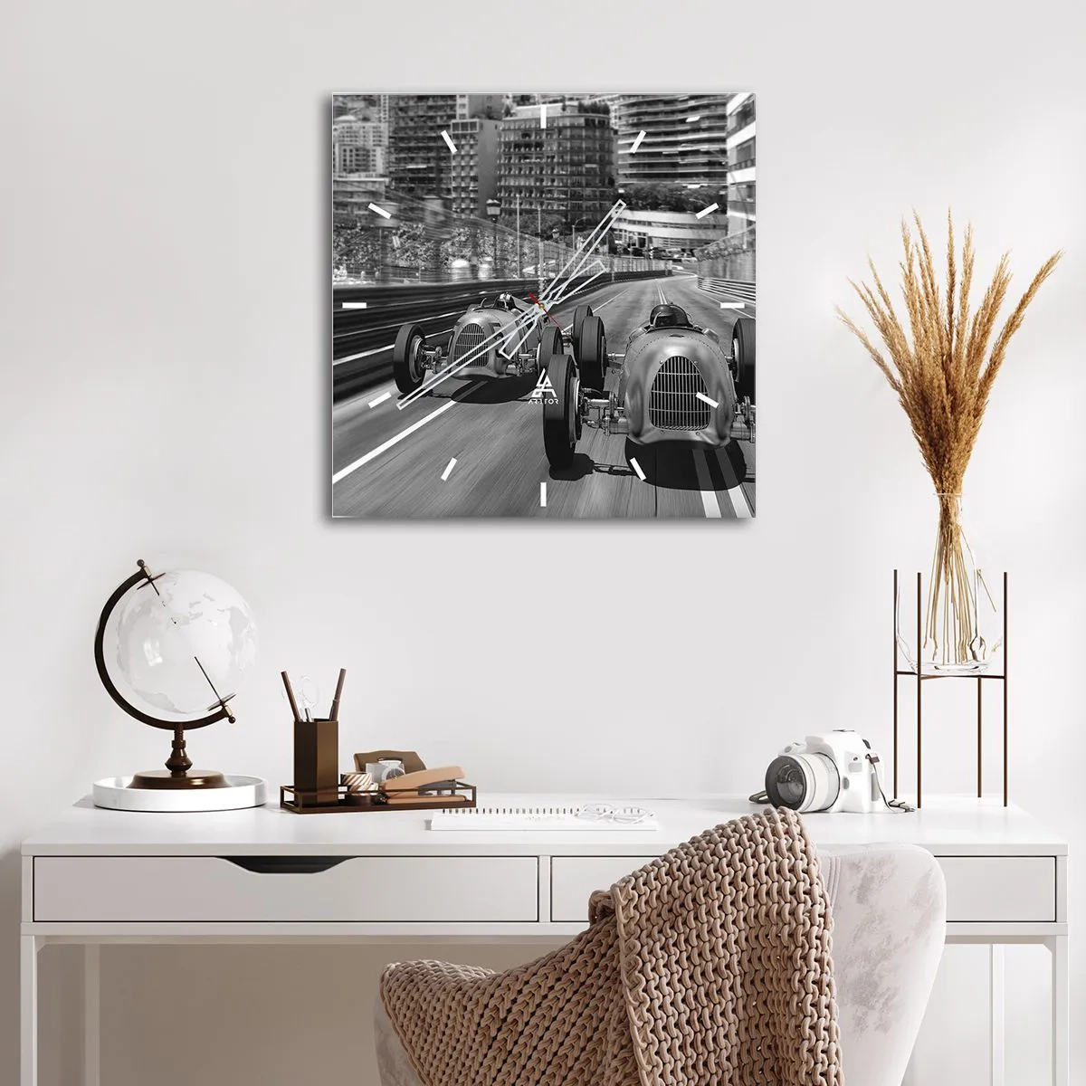 Väggklocka - Klocka på glas - För länge sedan i Monte Carlo - 40x40 cm