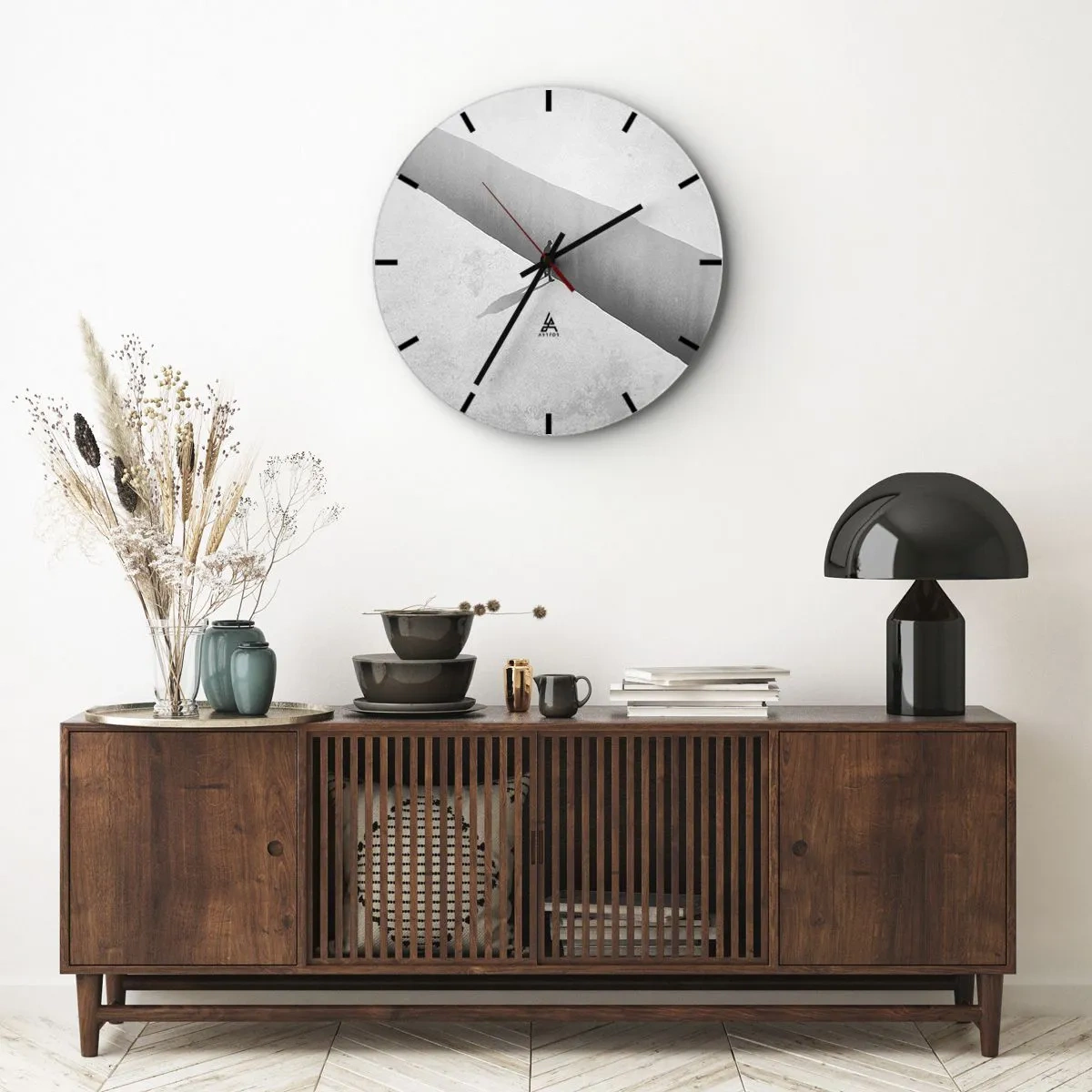 Väggklocka - Klocka på glas - Tydligt mål - 40x40 cm