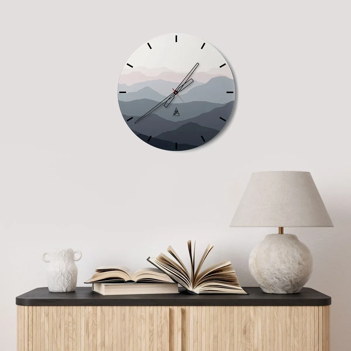 Väggklocka - Klocka på glas - Ett minimalistiskt bergslandskap i pastellfärger - 30x30cm - Fjällens vågor - Modern väggdekoration för vardagsrum, kök och sovrum ARTTOR