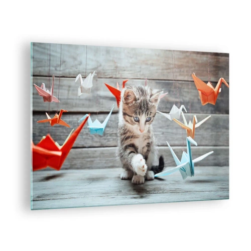 Glastavla - Bild på glas - En katt som leker med färgglada origamikranar - 70x50cm - Första lektionen - Modern väggdekoration för vardagsrum och sovrum ARTTOR