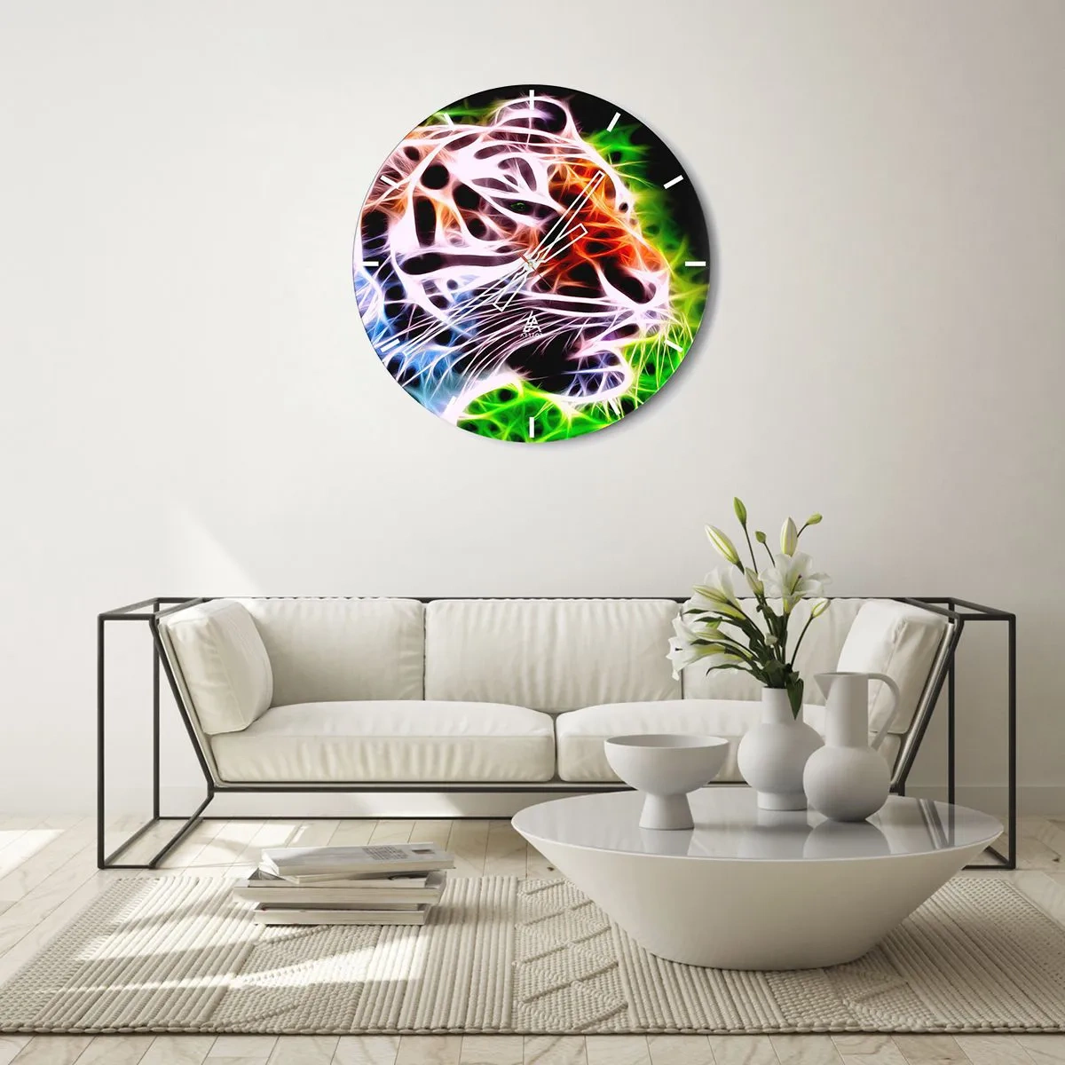 Väggklocka - Klocka på glas - Konstnärlig silhuett av en tiger i neonfärger - 30x30cm - Farlig stämning - Modern väggdekoration för vardagsrum, kök och sovrum ARTTOR