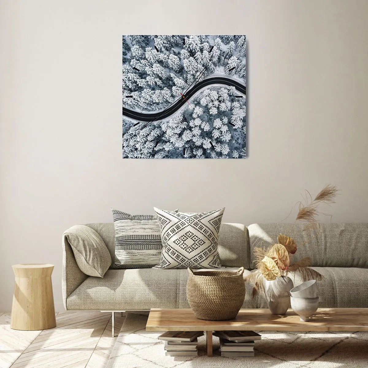 Väggklocka - Klocka på glas - Genom vinterskogen - 40x40 cm