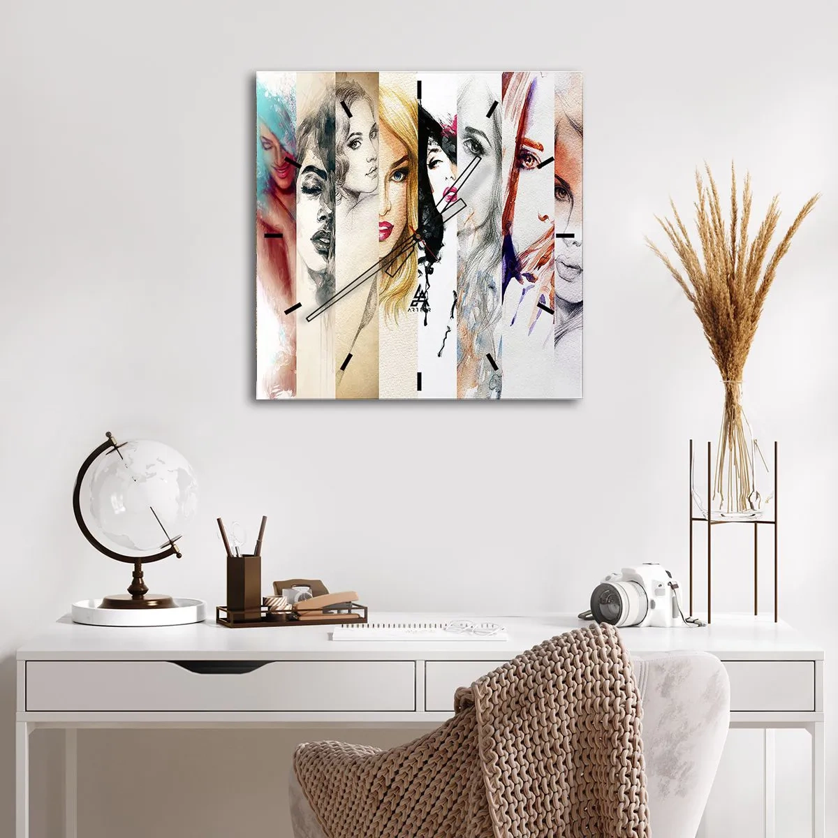 Väggklocka - Klocka på glas - Det är alltid DU - 30x30 cm