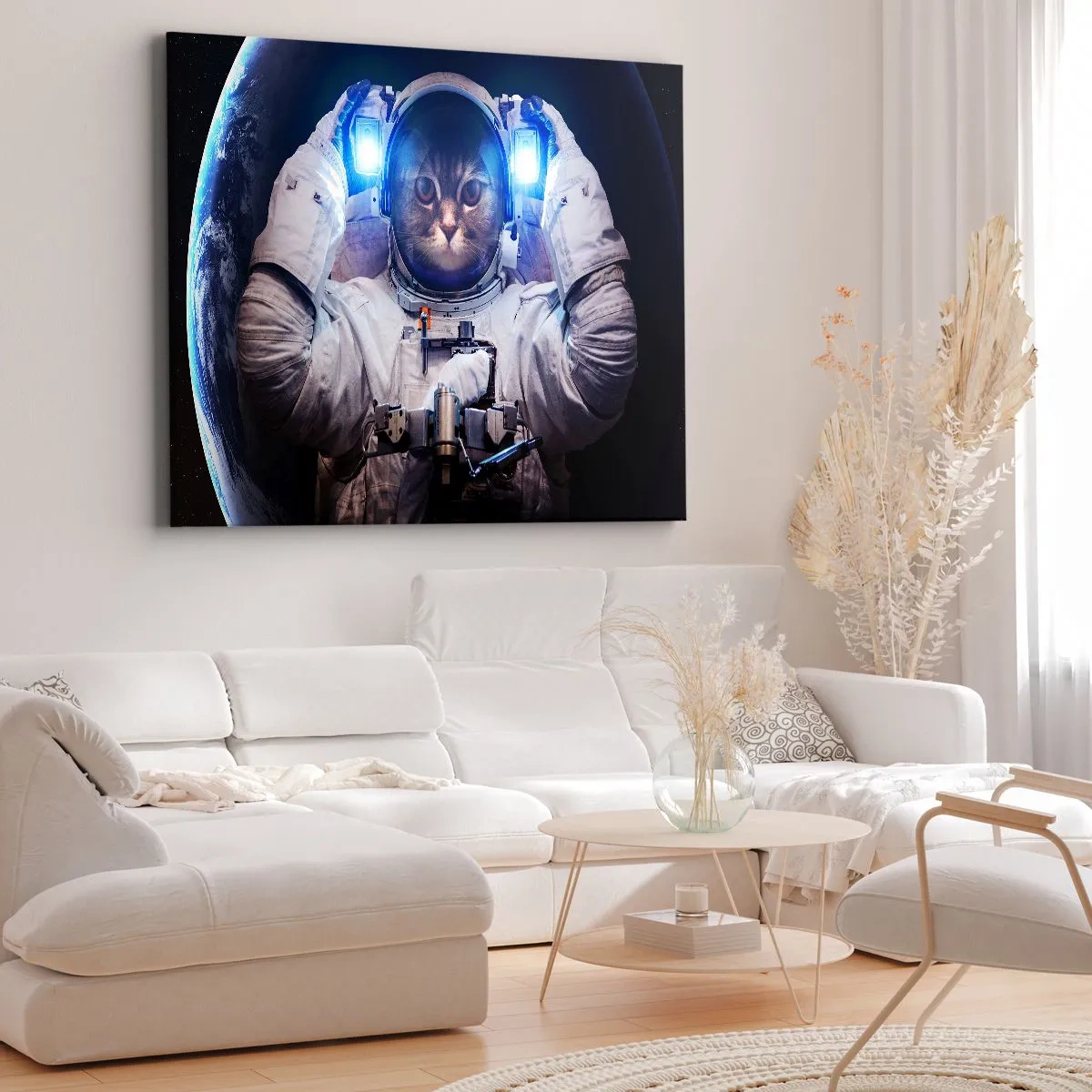 Canvastavla - Bild på duk - En katt i astronautdräkt med jorden i bakgrunden och ett starkt ljus. - 70x50cm - Houston, ni har problem - Modern väggdekoration för vardagsrum och sovrum ARTTOR