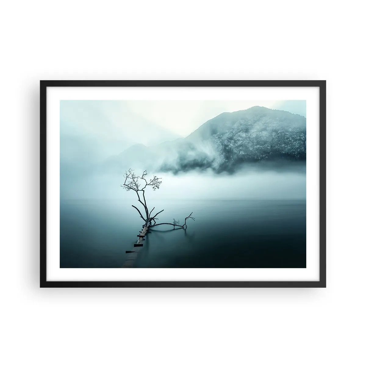 Affisch i svart ram - Ut ur vatten och dimma - 70x50 cm