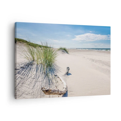 Canvastavla - Bild på duk - En baltisk strand med sand, gräs och en lugn blå himmel - 70x50cm - Vackrast? Östersjöstrand - Modern väggdekoration för vardagsrum och sovrum ARTTOR