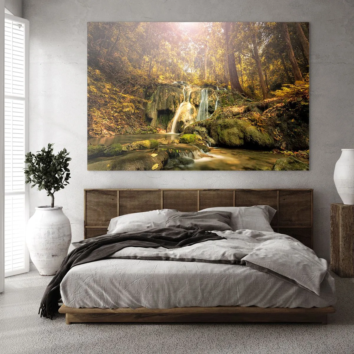 Glastavla - Bild på glas - Skogkaskad i grönt - 120x80 cm