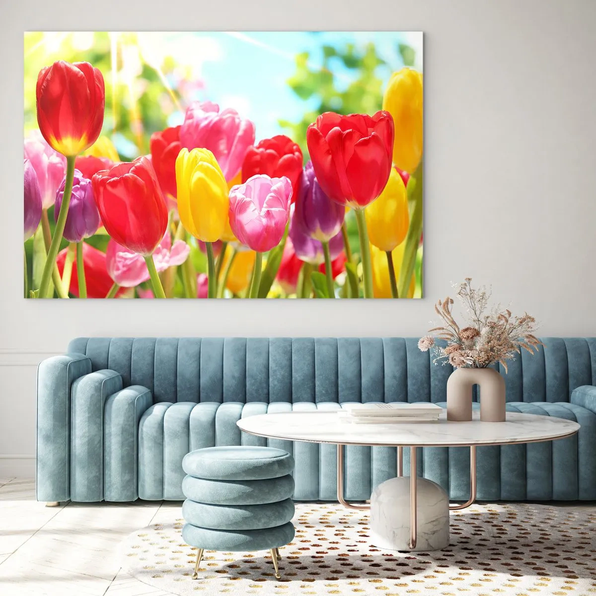 Glastavla - Bild på glas - Färgglada tulpaner i vårsolens ljus - 70x50cm - Det är vi, majfärgerna! - Modern väggdekoration för vardagsrum och sovrum ARTTOR