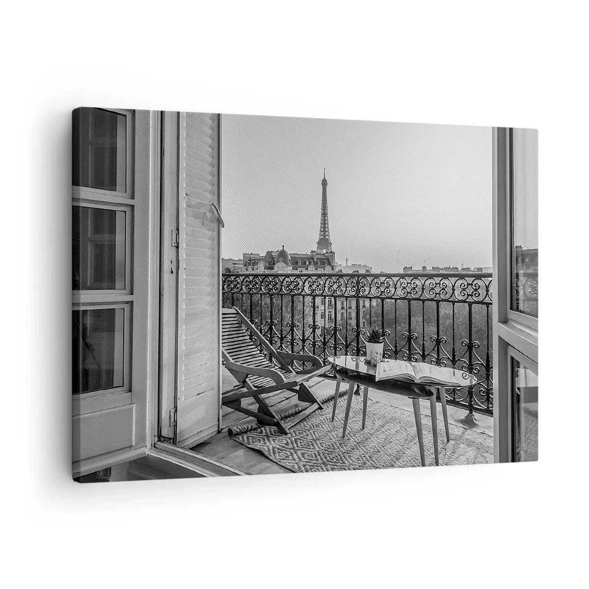 Canvastavla - Bild på duk - Utsikt över Eiffeltornet från balkongen med solstolar och ett bord - 70x50cm - En eftermiddag i Paris - Modern väggdekoration för vardagsrum och sovrum ARTTOR