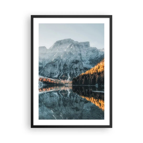 Affisch i svart ram - Berglandskap reflekterat i sjön vid solnedgången - 50x70cm - Spegellandskap - Modern väggdekoration för vardagsrum och sovrum ARTTOR