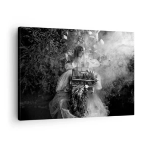 Canvastavla - Bild på duk - En svartvit komposition med en figur i klänning och en bur i dimman. - 70x50cm - Bara Moder - Natur - Modern väggdekoration för vardagsrum och sovrum ARTTOR